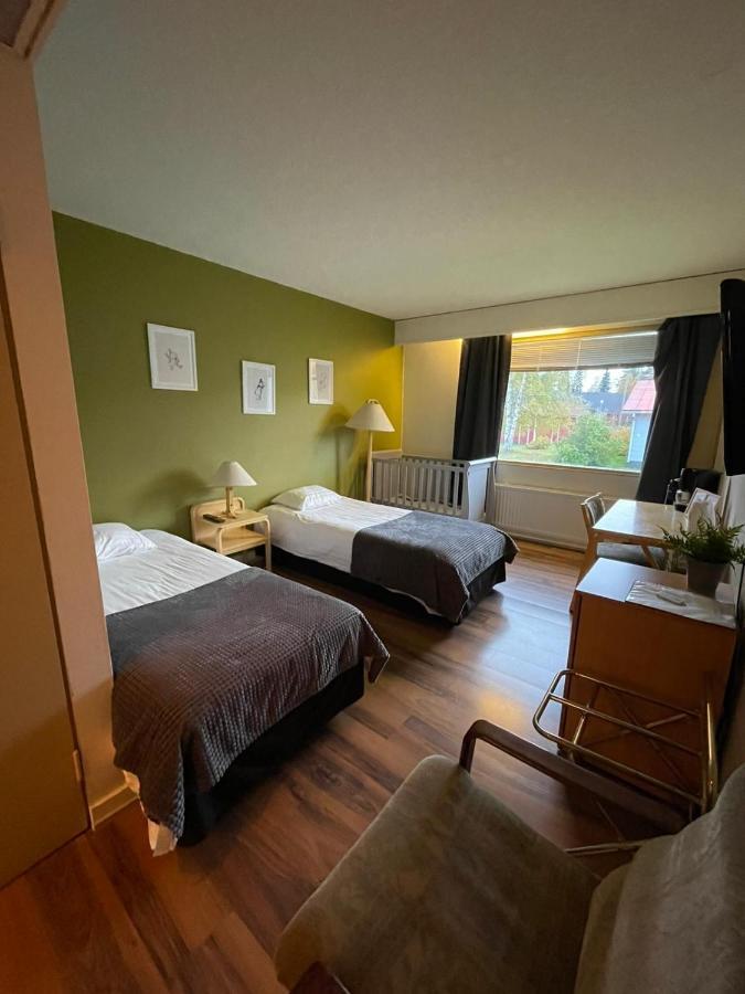Hotelli Ravintola Kurenkoski Pudasjarvi Bagian luar foto