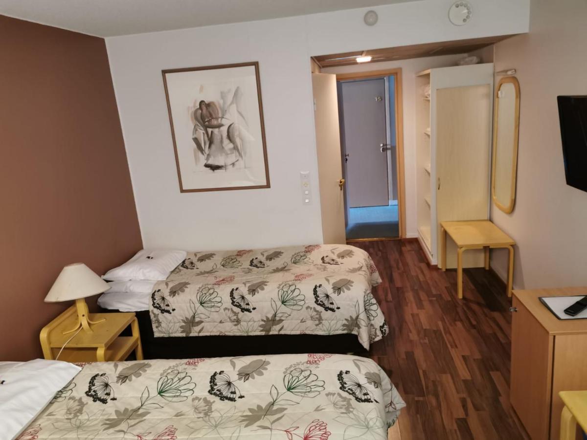 Hotelli Ravintola Kurenkoski Pudasjarvi Bagian luar foto